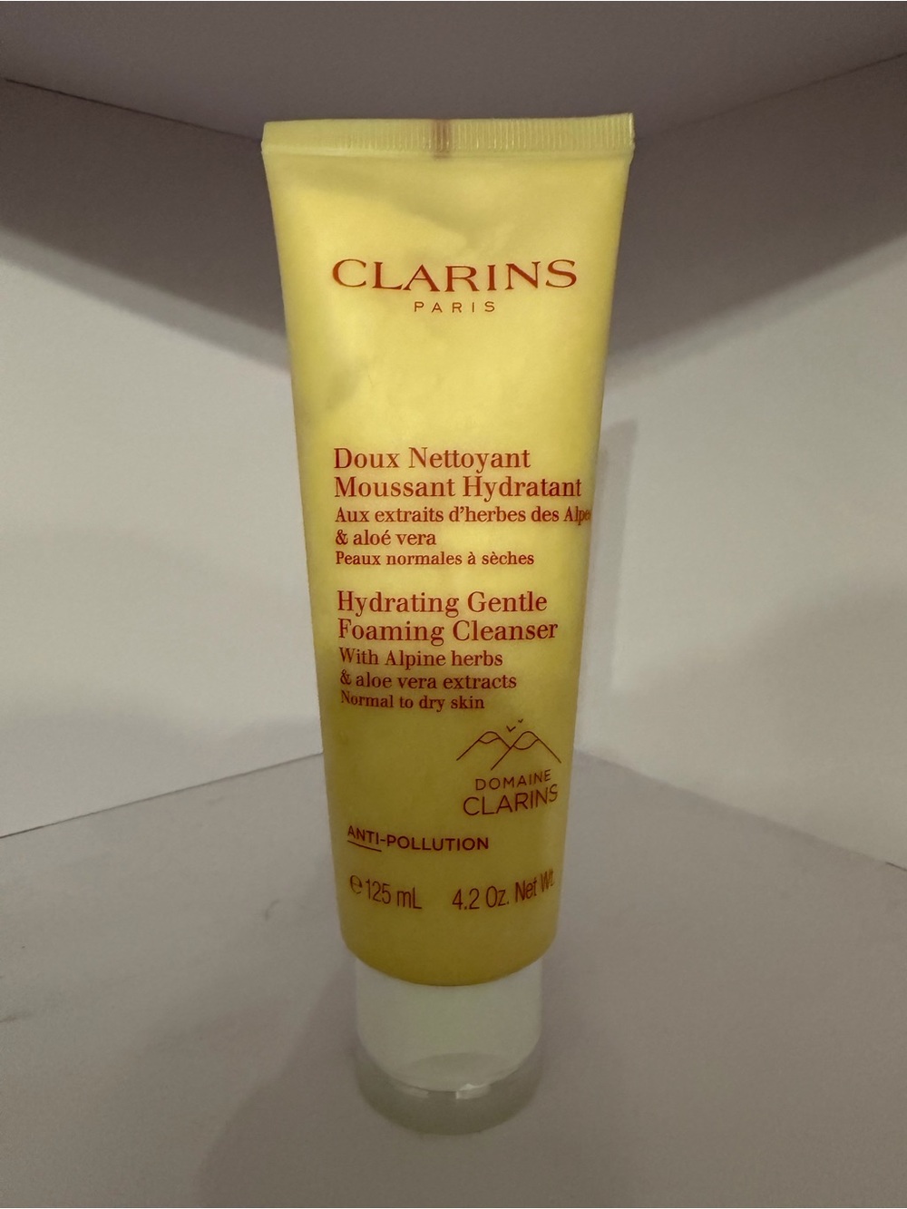 Clarins Hydrating Gentle Foaming Cleanser - Yellow Tube